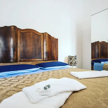 Municipio 25 Alojamento de Acomodação e Pequeno-almoço Corigliano Calabro